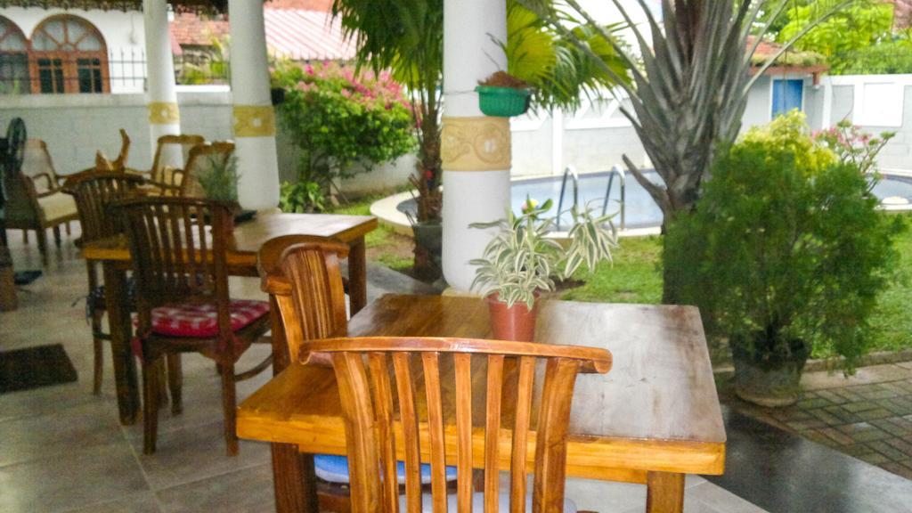 Serendib Guest House Negombo Bagian luar foto