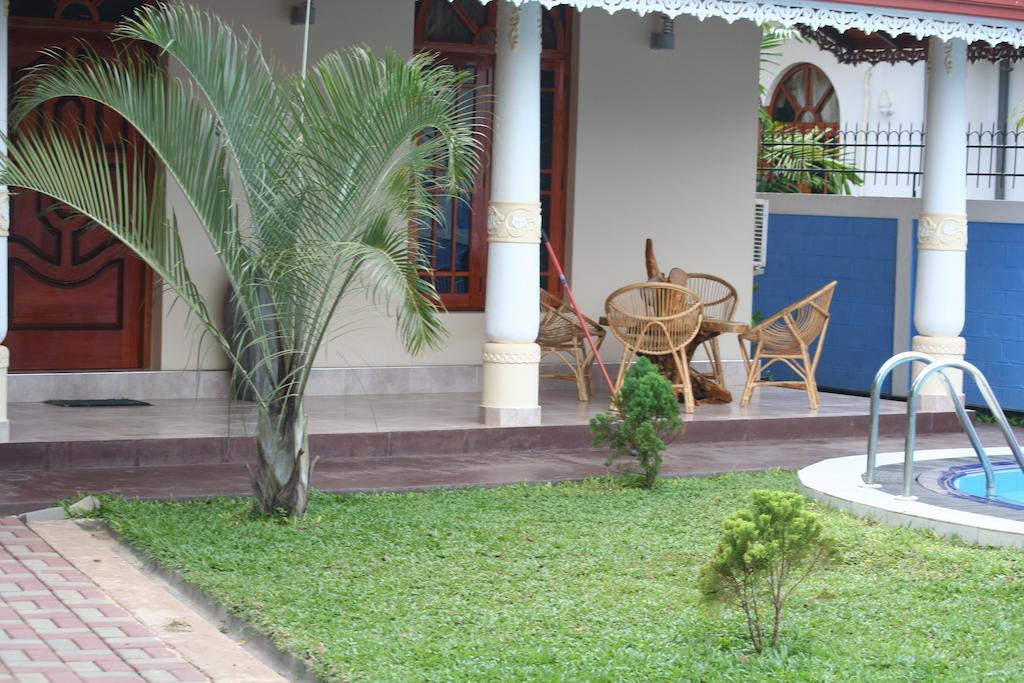 Serendib Guest House Negombo Bagian luar foto